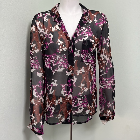 DVF Lorelei silk chiffon blouse. Size 4 - Picture 2 of 11